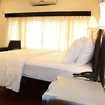 Creek Hotel - Panaji
